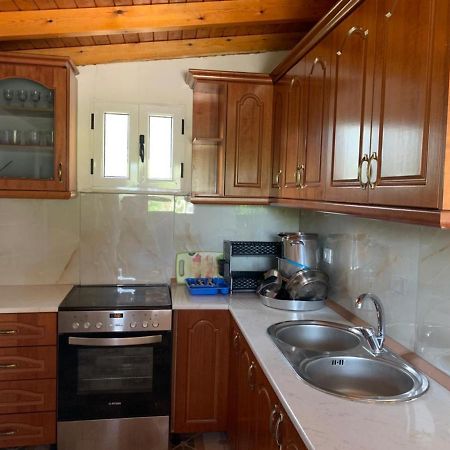 Отель Denaj House Химара Экстерьер фото